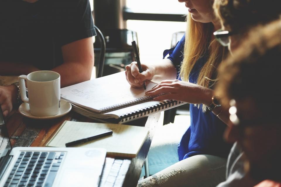 One-on-one business mentoring conversation — Leadership Unplugged